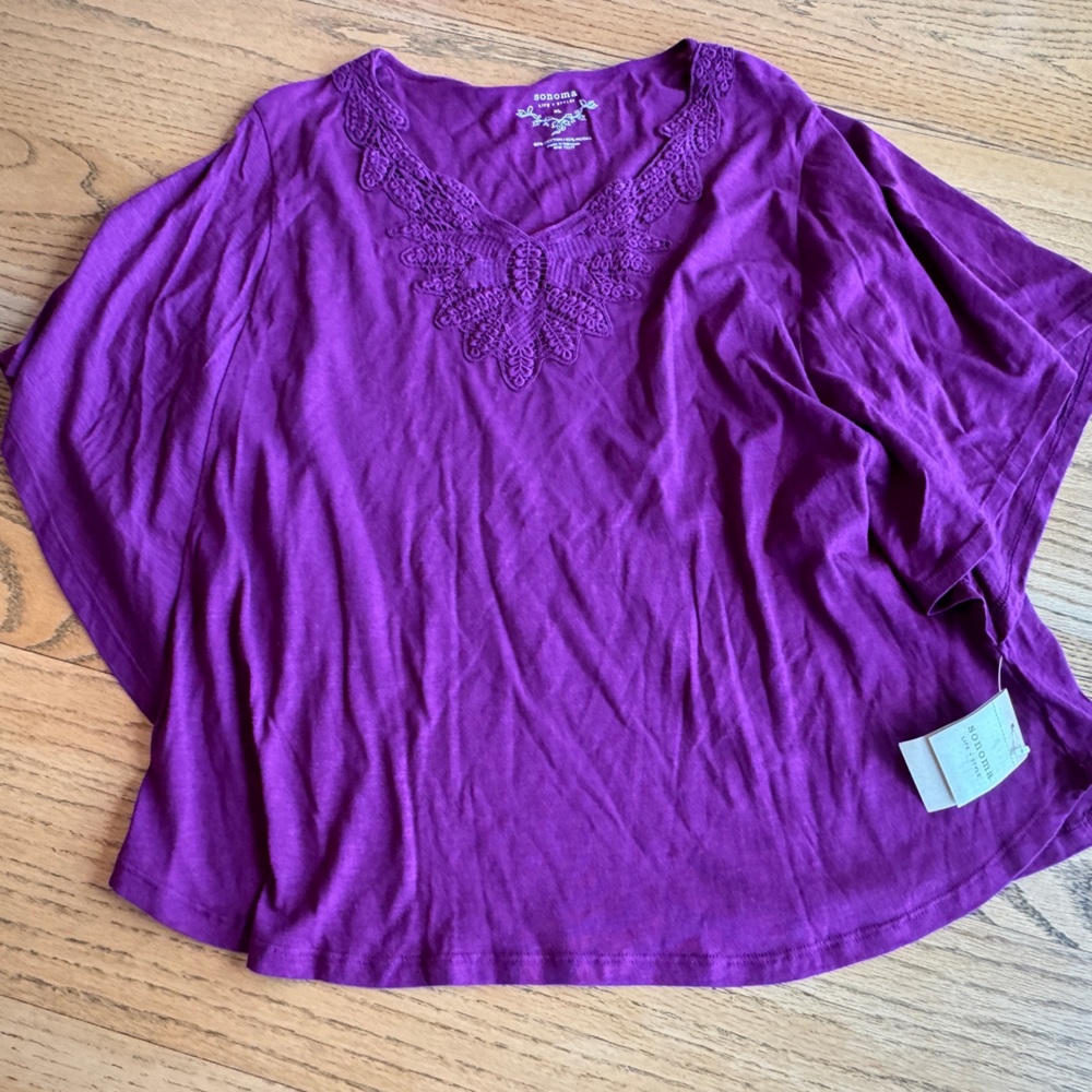Sonoma Women’s XL Short Sleeve Pullover Blouse Tunic Purple Embroidered Detail